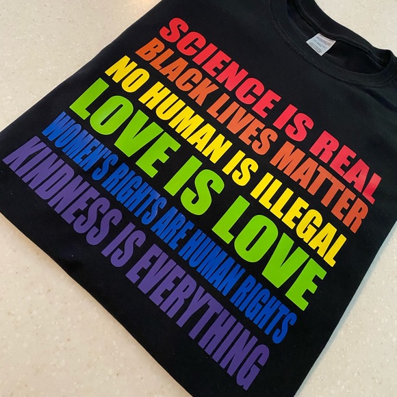 Brand new unisex tee. - Picture 3 of 5